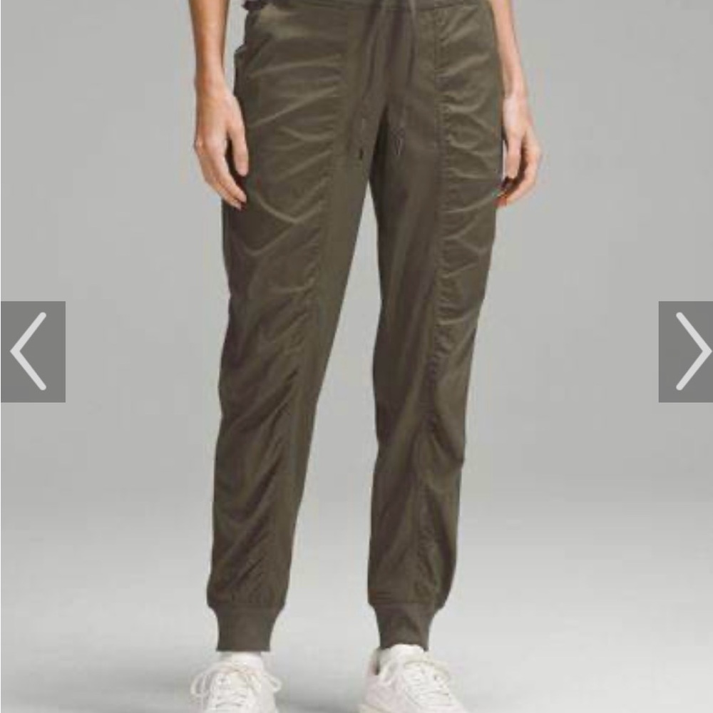 Lululemon Jogger Style Pants